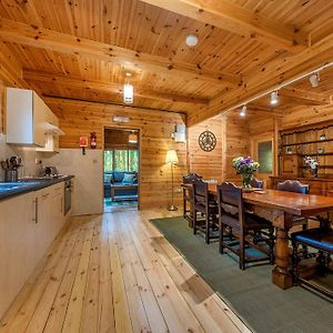 Woodland Park Lodges